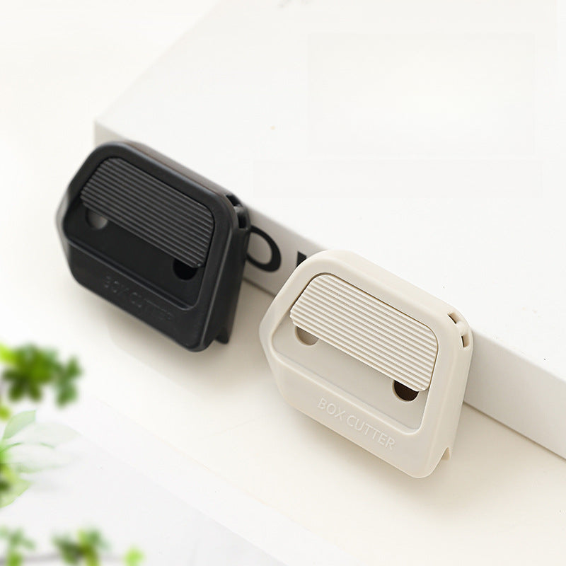 Mini Magnetic Ceramic Box Cutter – Ultra-Sharp Yet Finger-Safe Package Opener