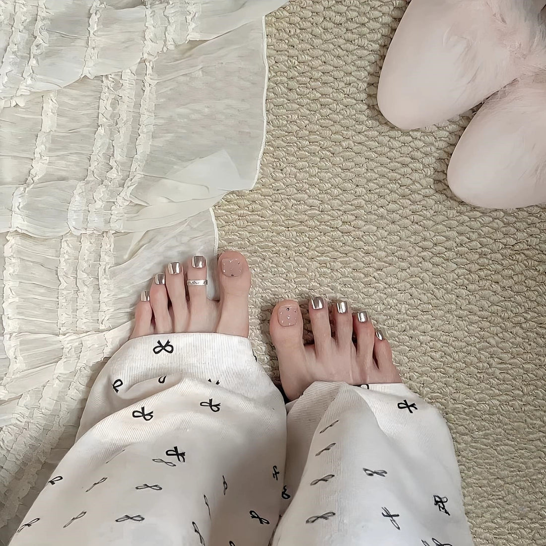 Milky White Glitter Press-On Nails – Handmade Wearable Nail Tips